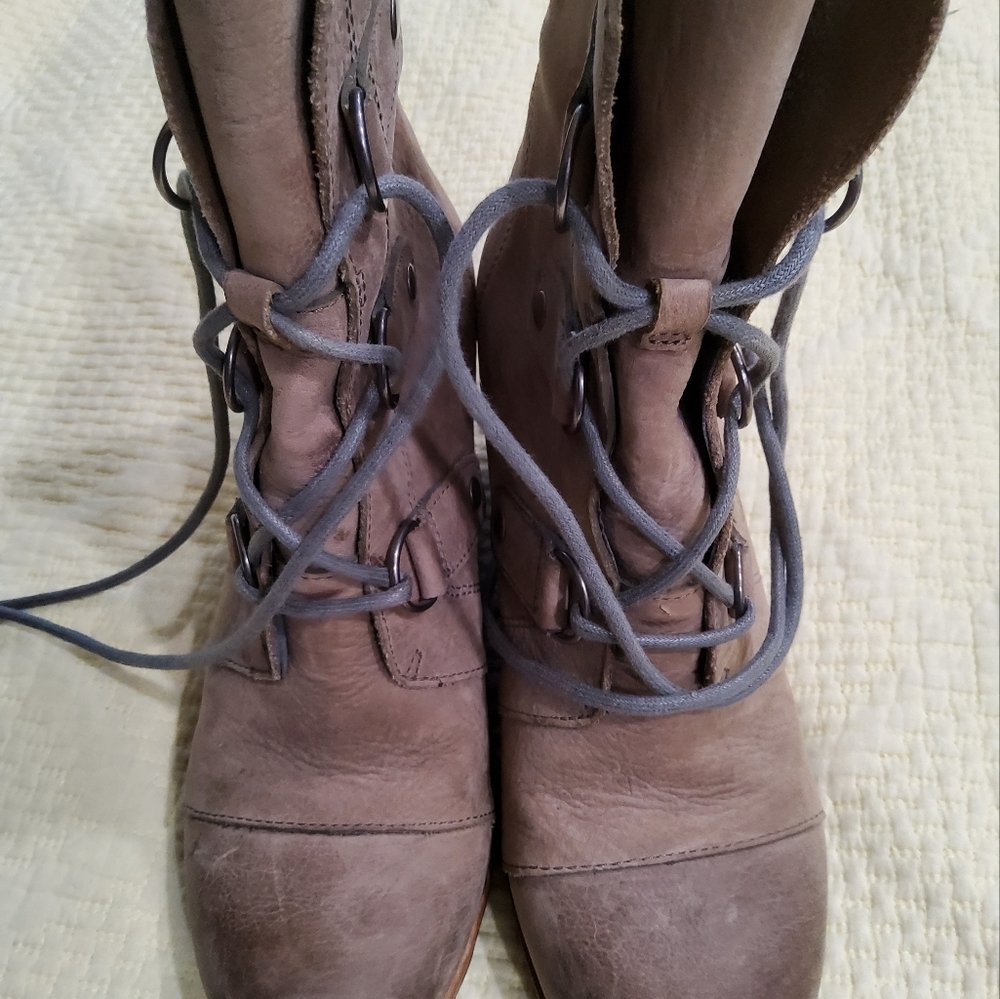 Sorel Joan of Arctic Wedge Ankle Boots Size 10 - Picture 12 of 13